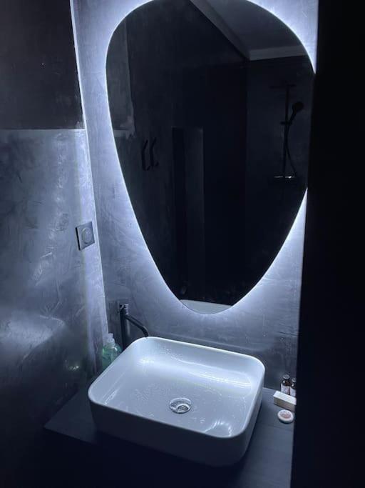 Le Cocon Des Granges - Suite Sauna Jaccuzi Spa Bonnieres-sur-Seine Dış mekan fotoğraf